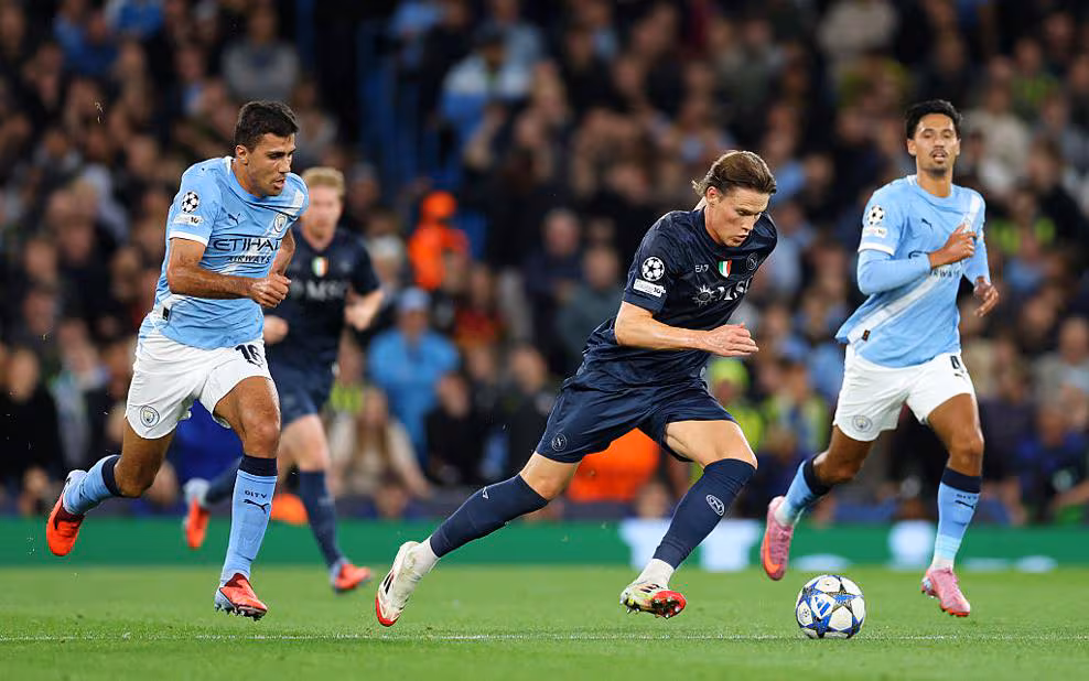 Hasil Liga Champions Manchester City vs Napoli berakhir dengan skor 2-0 untuk kemenangan City. (foto: UEFA)